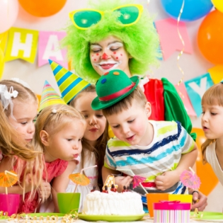 Vente décorations de fête et accessoires de déguisement pour vos soirées à  thème, anniversaire adulte, anniversaire enfant - MONSIEUR PAILLETTES