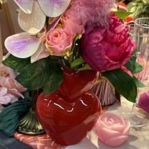 Table Love to Love