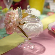 1 BOÎTE FORME BONBONNIÈRE GM