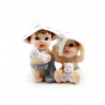 1 FIGURINE JUMEAUX CHAPEAU BÂTEAU 5,1 CM