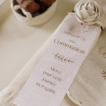 10 MARQUE-PAGES CARTON COMMUNION 5X15CM LIN