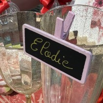 12 ARDOISES SUR PINCE ROSE 4 X 2 CM