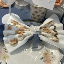 16 SERVIETTES PAPIER FLEURI PEACHY 33CM BLANC