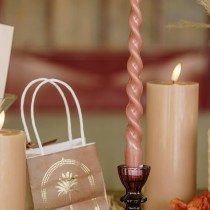 2 BOUGIES FLAMBEAU TORSADÉES 25CM 7H CAMEL