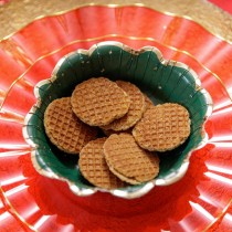 6 ASSIETTES RÉUTILISABLES BORD OR 19CM ROUGE