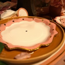 8 ASSIETTES CARTON PETIT C?\'UR 23CM ROSE