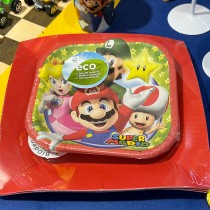 8 ASSIETTES CARTON SUPER MARIO 18CM