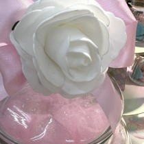 8 ROSES EN MOUSSE SUR TIGE 8X15CM BLANC