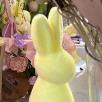 FIGURINE LAPIN DEBOUT VELOUTÉ 31CM JAUNE PÂLE