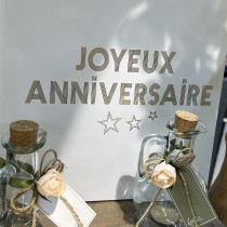 LIVRE D\'OR CARTON JOYEUX ANNIVERSAIRE 24X24CM OR