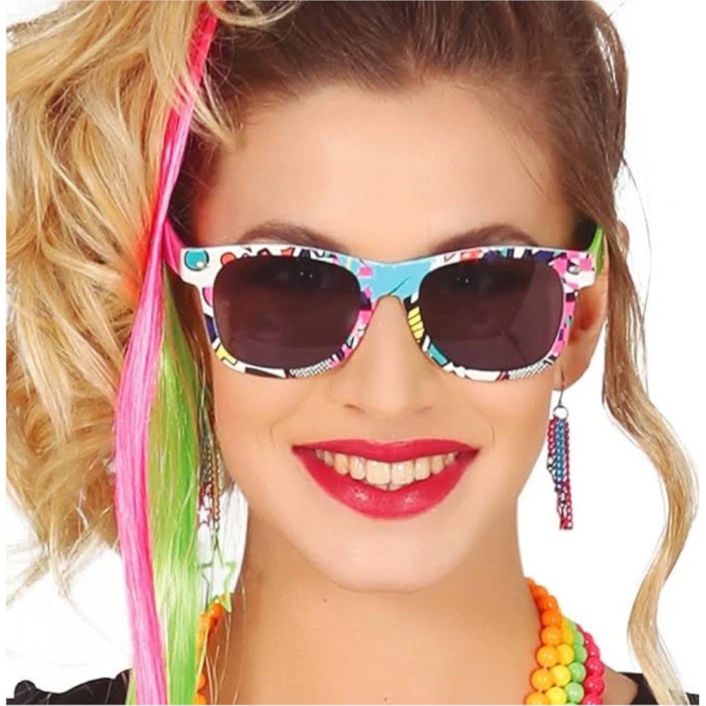 Une paire de lunette online de soleil