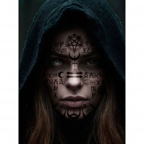 TATOUAGES ÉPHÉMÈRES VISAGE INSCRIPTIONS SATANIQUES