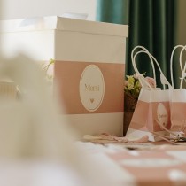 URNE CARTON MERCI BAPTÊME 21X25CM ROSE