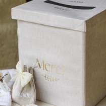 URNE CARTON MERCI BRANCHE LAURIER OR 21X25CM LIN